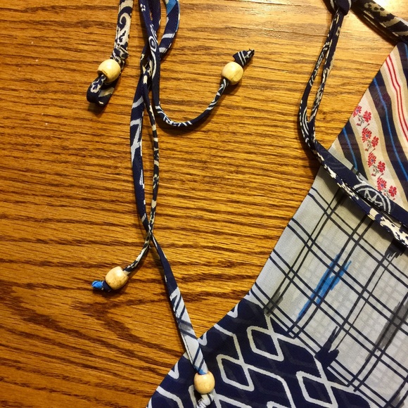 *NWT* Women's sheer flare sleeved tunic. - Picture 6 of 6